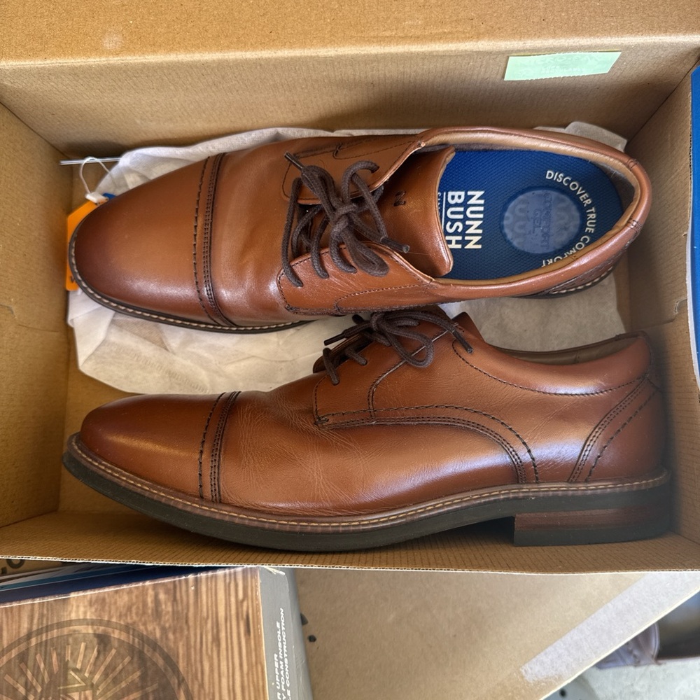 Nunn Bush Men's Tan Leather Oxfords